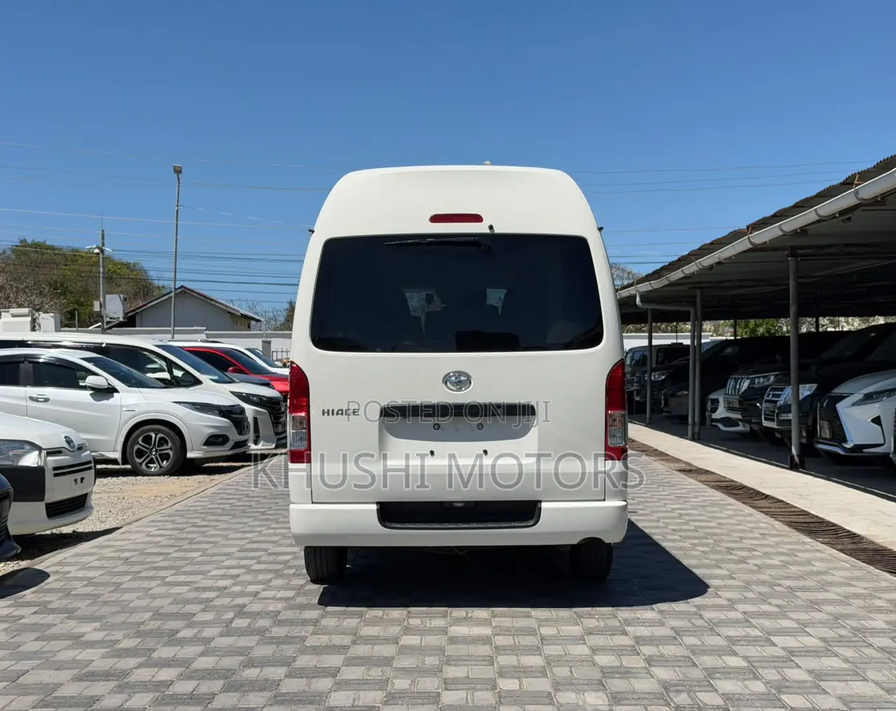 Toyota HiAce 2019 White