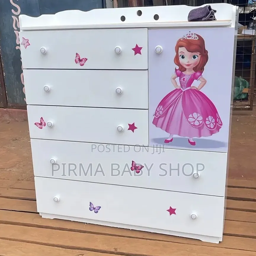 4*4ft Baby Chester of Drawers