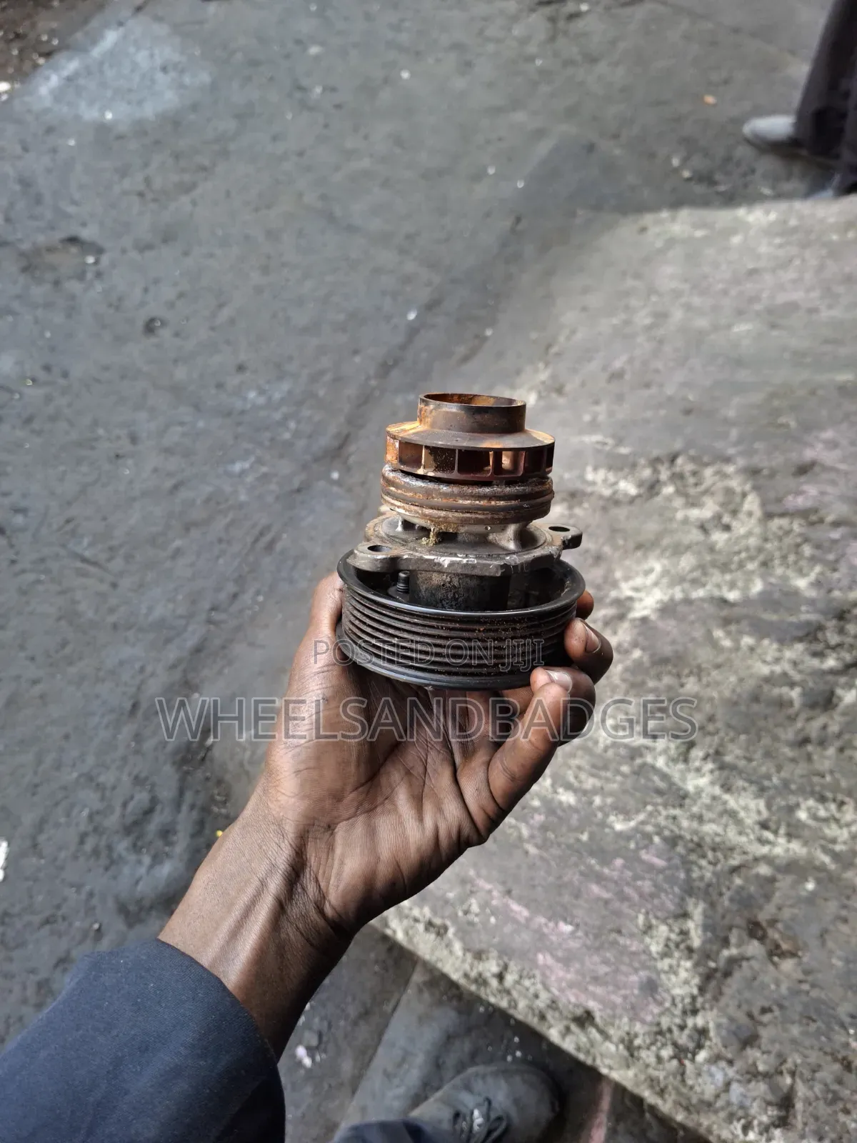 Nissan M9R Waterpump