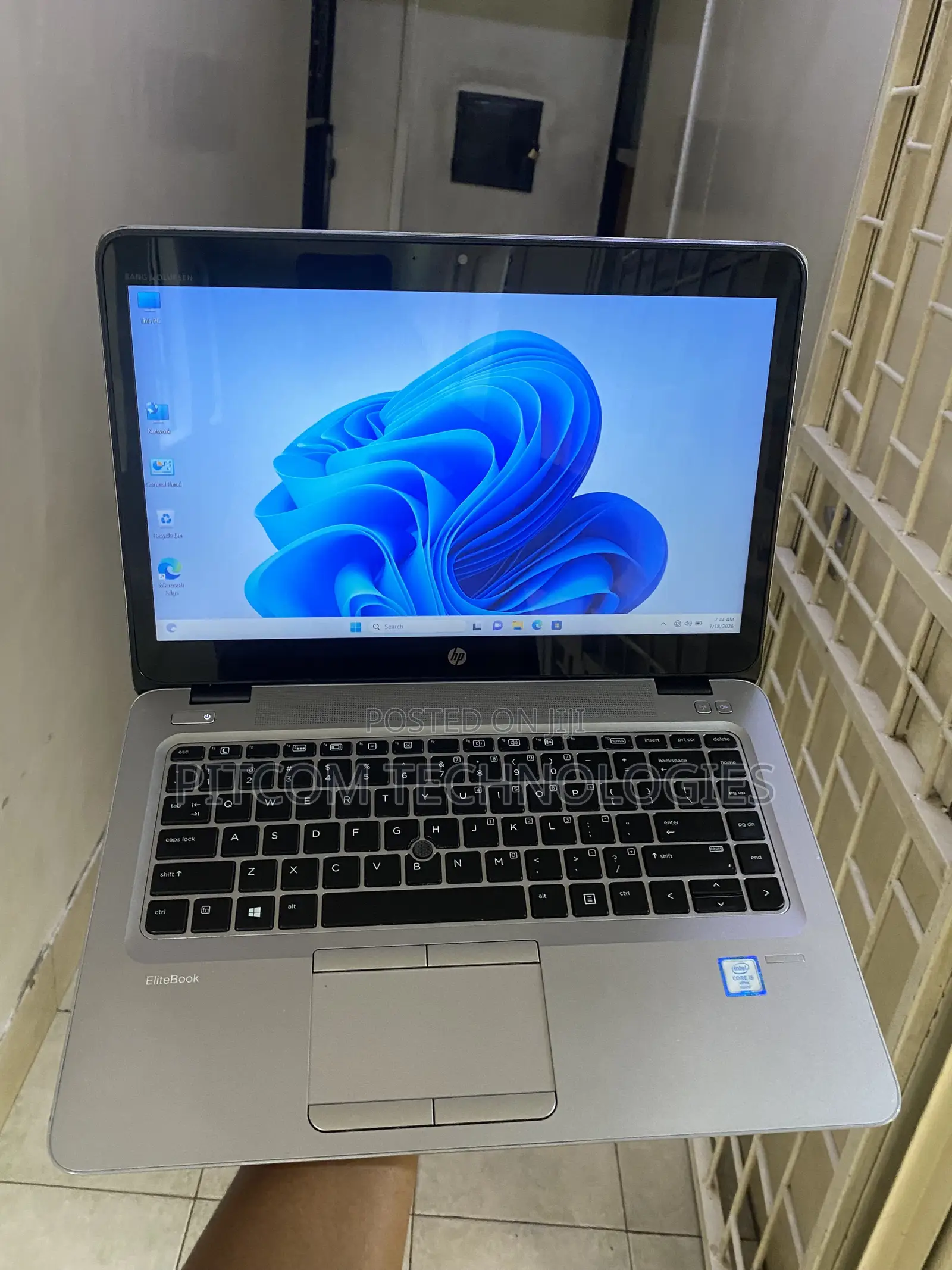New Laptop HP EliteBook 840 G3 8GB Intel Core i5 SSD 256GB