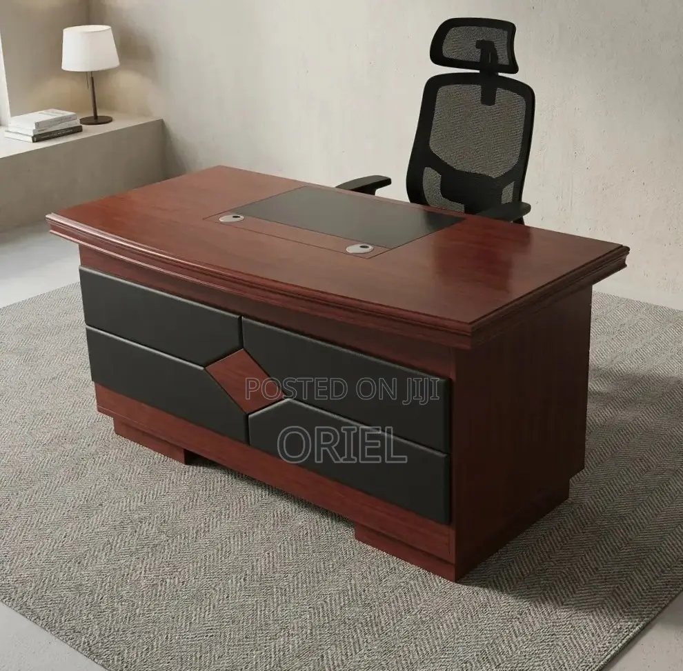 Office Desk : 1.4M Corporate Mahogany Desk