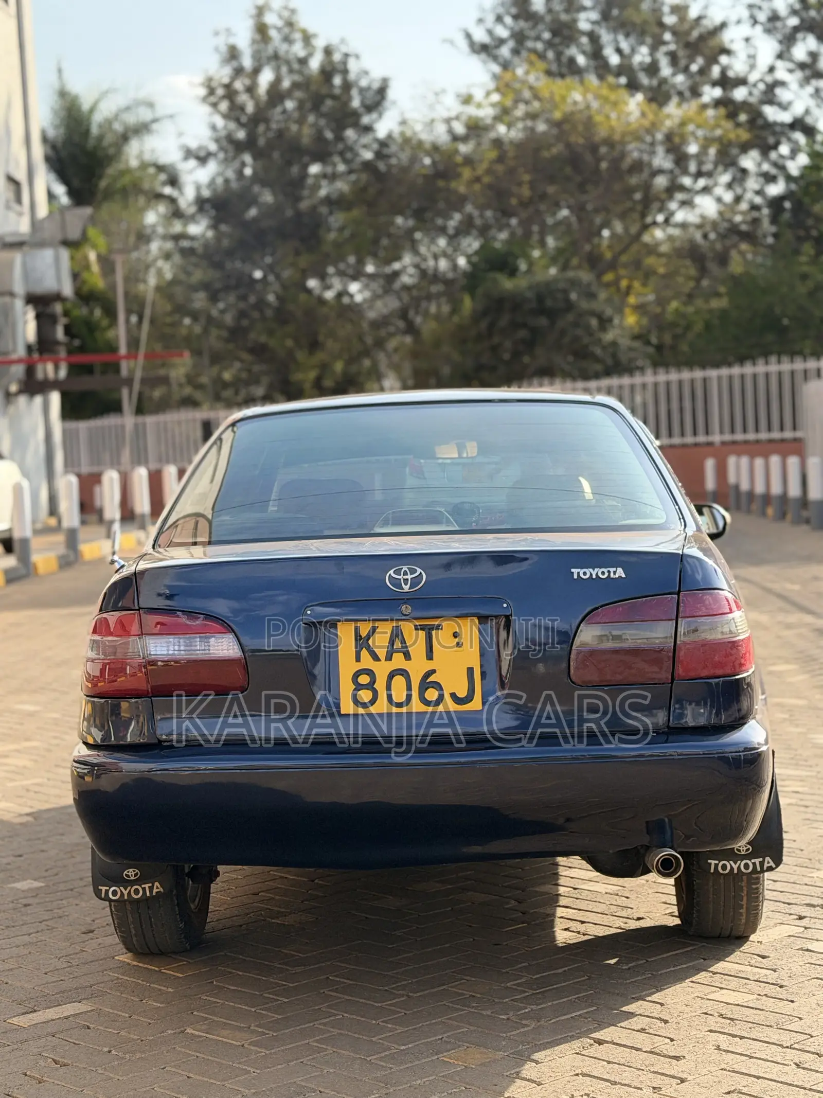 Toyota Corolla Sedan 1998