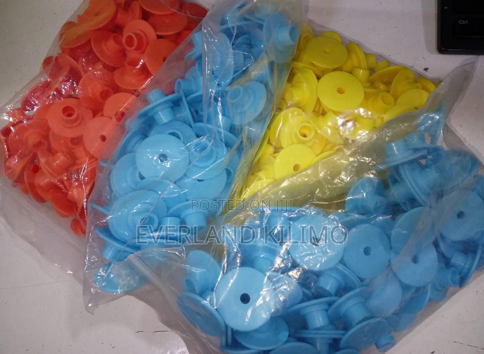 Yellow, Orange, Blue Anti-Fall Round Ear Tags for Sheep