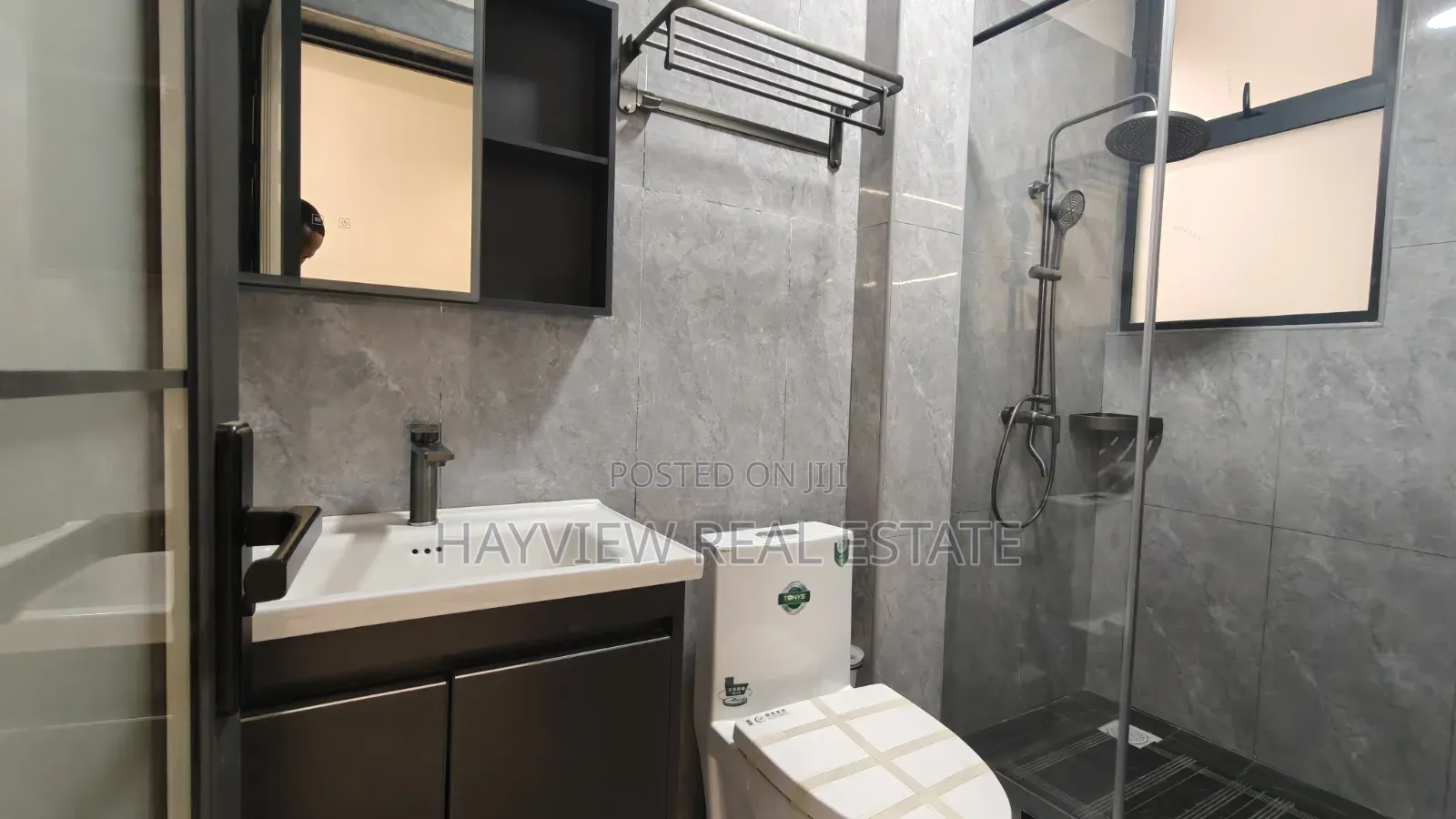 2bdrm Apartment in Kilimani Wood Avenue, Hurlingham for sale