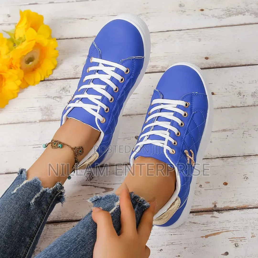 Women's Quilted Low-Top Platform Sneakers.