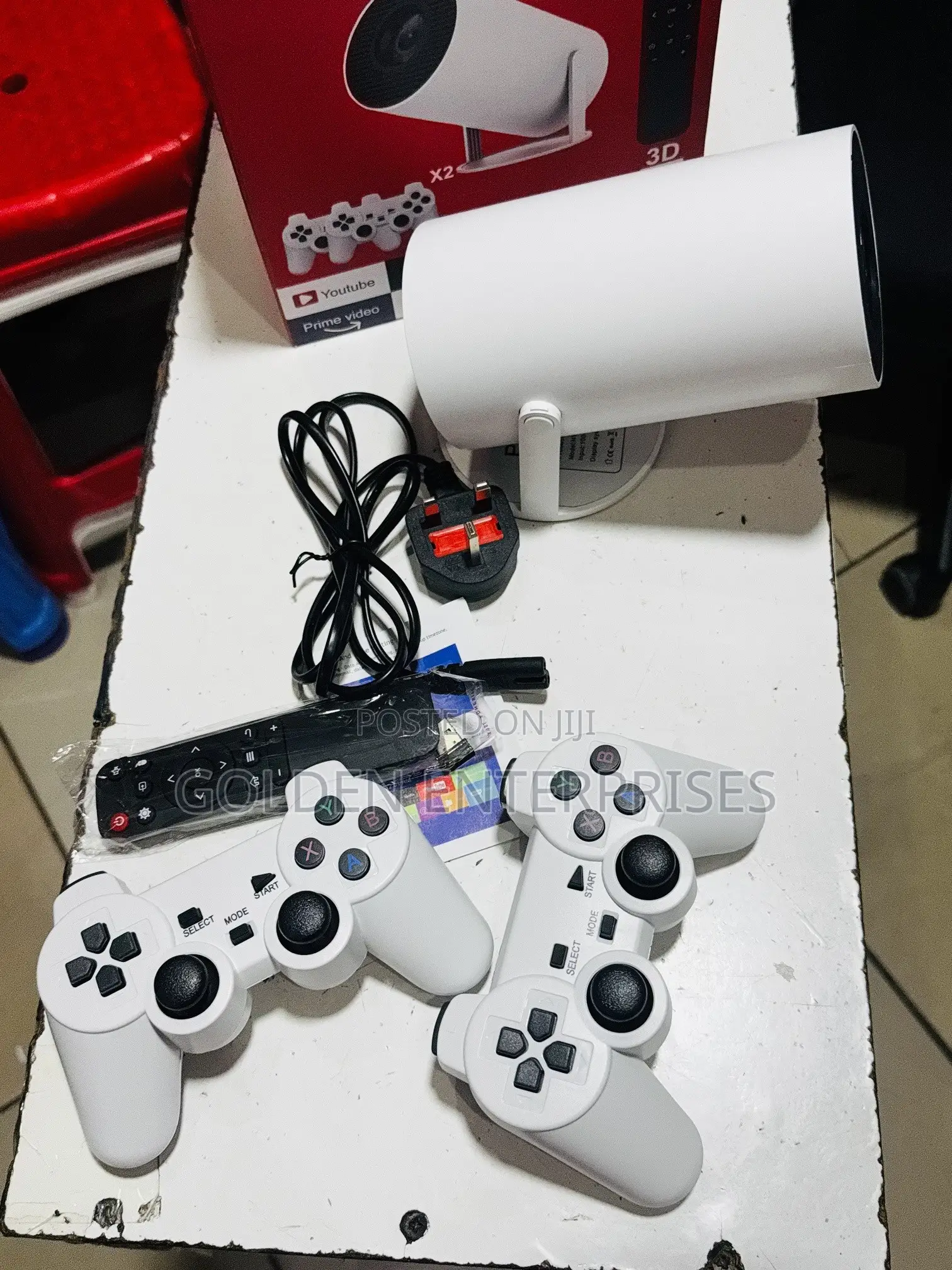 Mini HD Game Console Projector, Classic Games With Dual Controllers