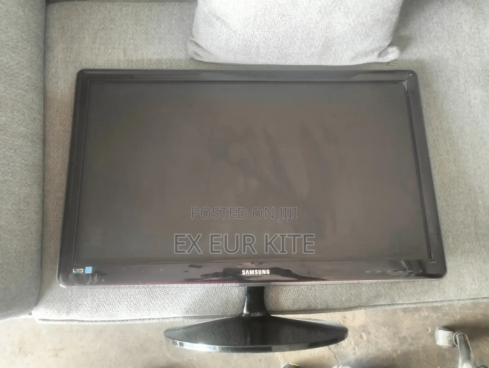 PC Monitor Samsung 27" HDMI