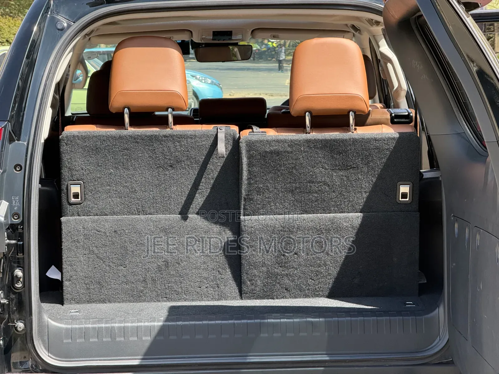 Toyota Land Cruiser Prado 2022 Black