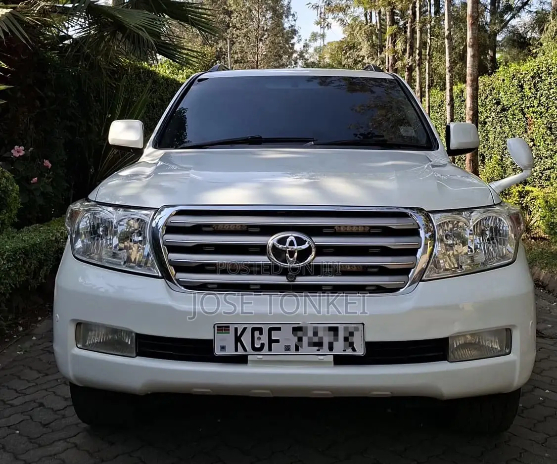 Toyota Land Cruiser 2008 White