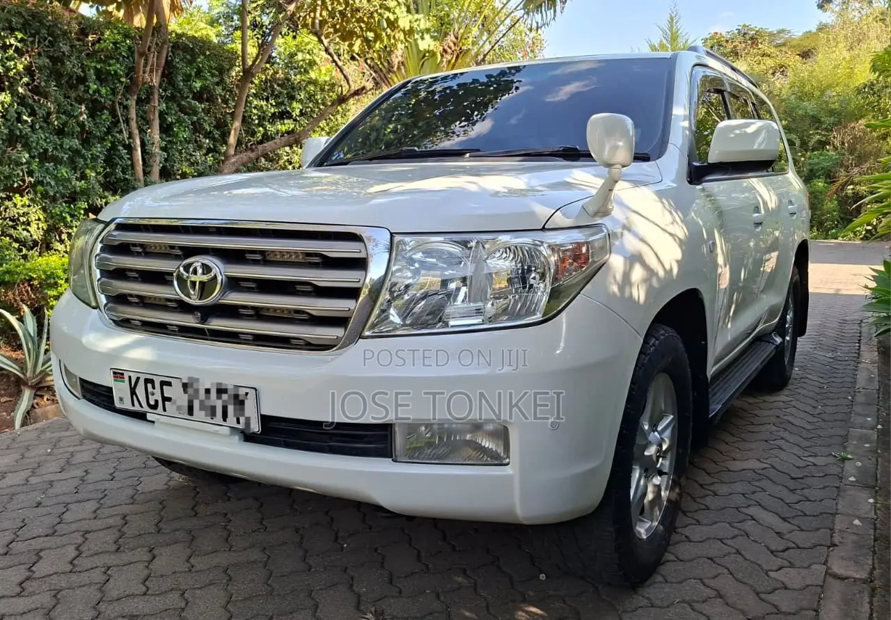 Toyota Land Cruiser 2008 White