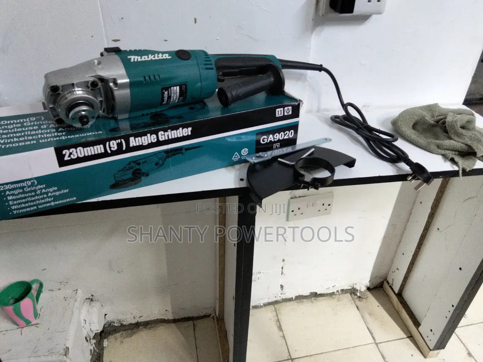 Makita Grinder