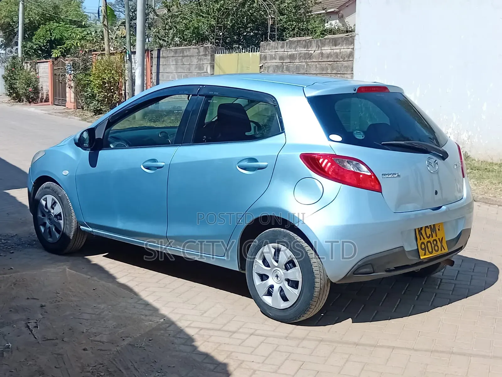Mazda Demio 2010 Blue
