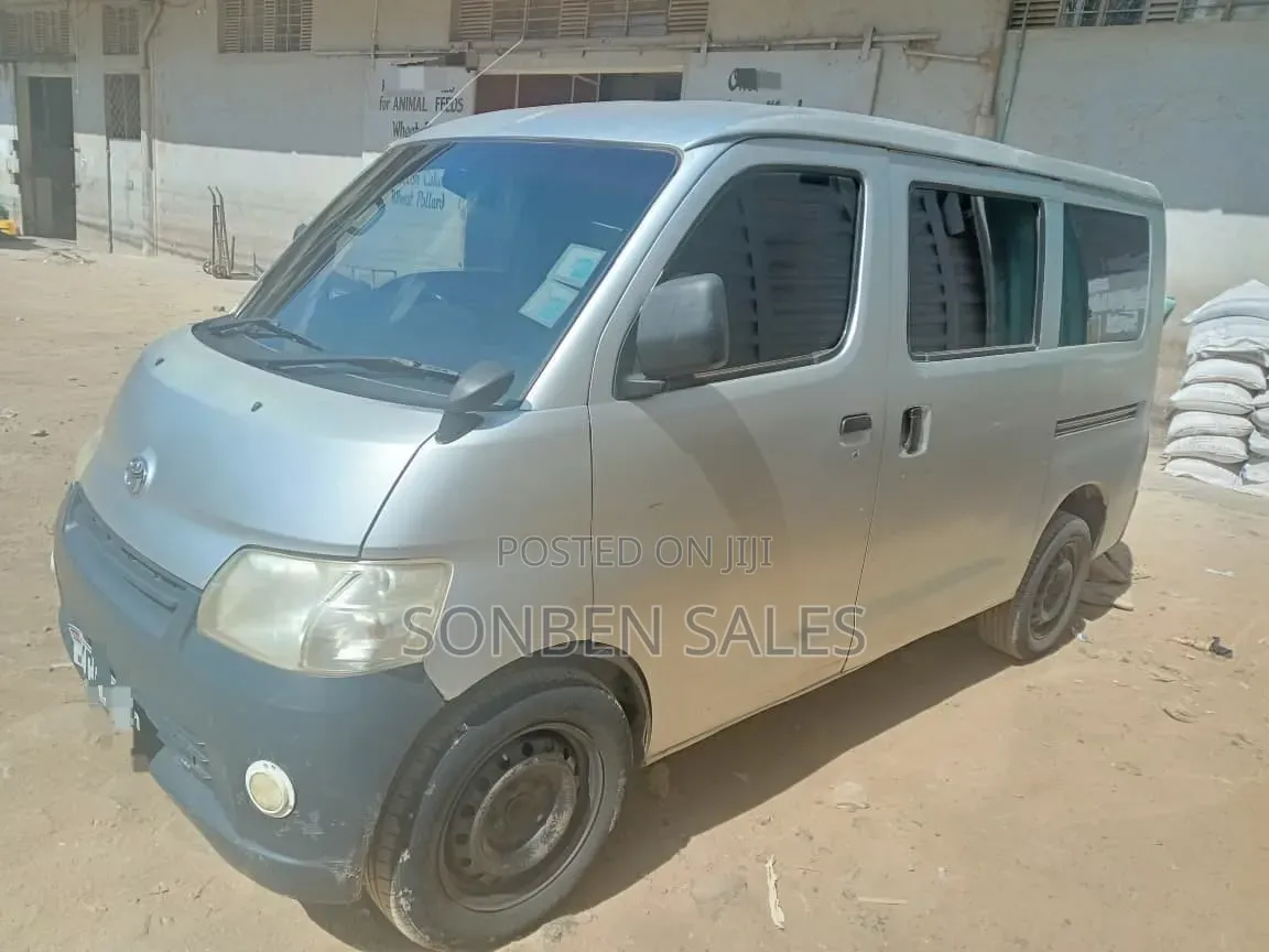 Toyota TownAce 2011 Silver
