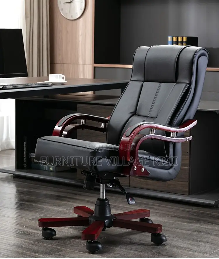 Office Chair: Executive Leather Chair