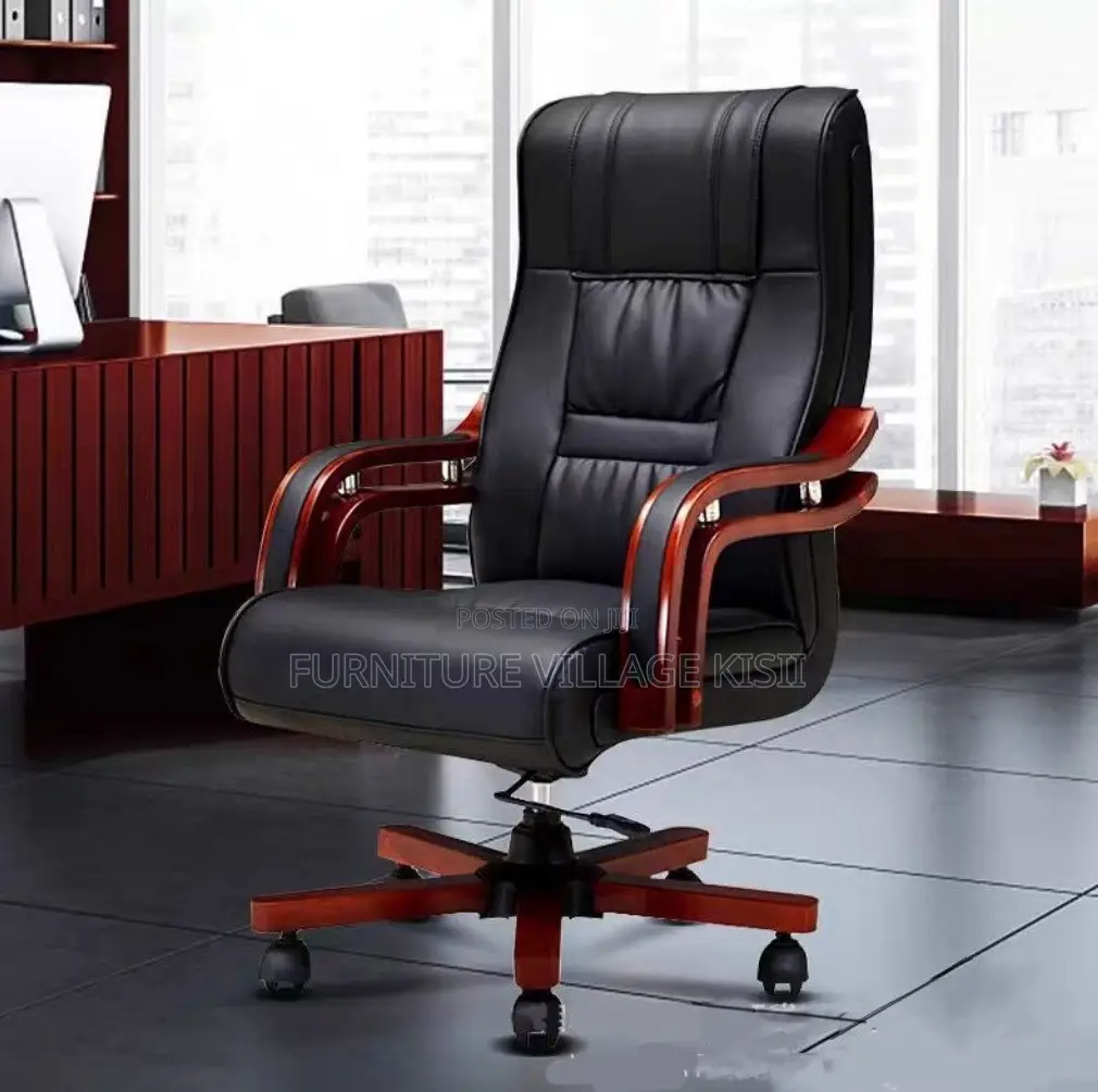 Office Chair: Executive Leather Chair