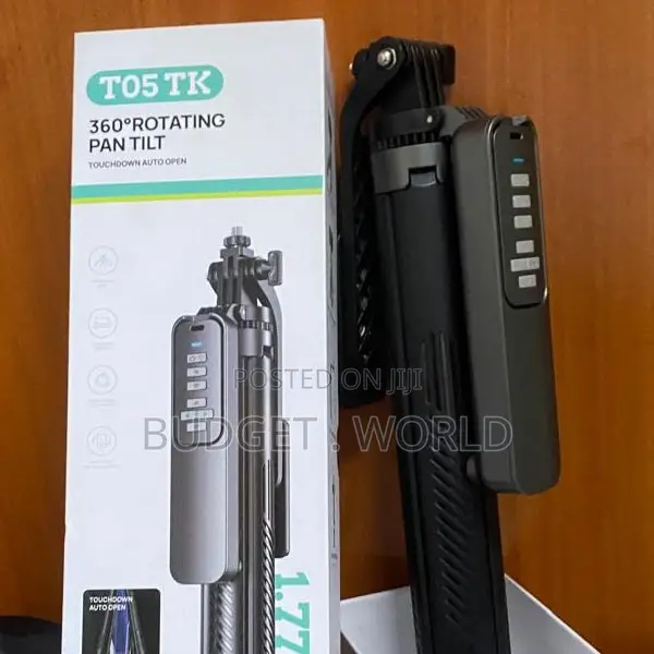 T05 360° Rotating Vlogging Selfie Stick Tripod