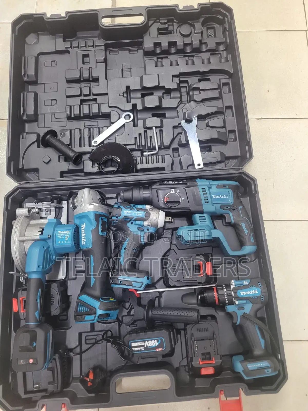 5-in-1 Cordless Makita 198V Combo Tool Kit in a Hard Case