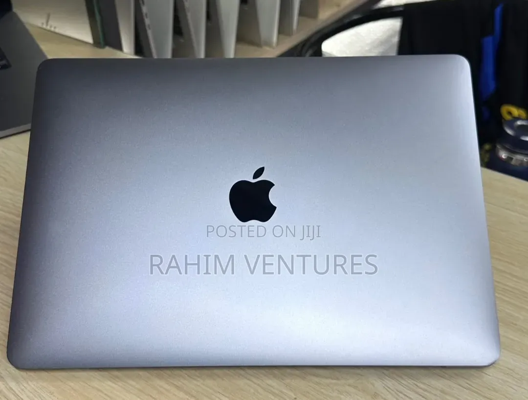 Laptop Apple MacBook Pro 2020 16GB Intel Core i5 SSD 512GB