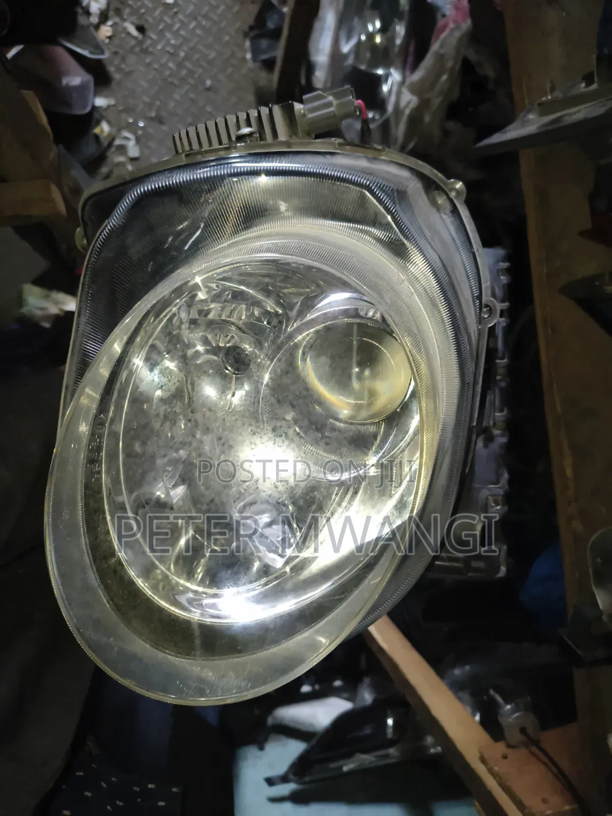 Nissan Juke Headlight
