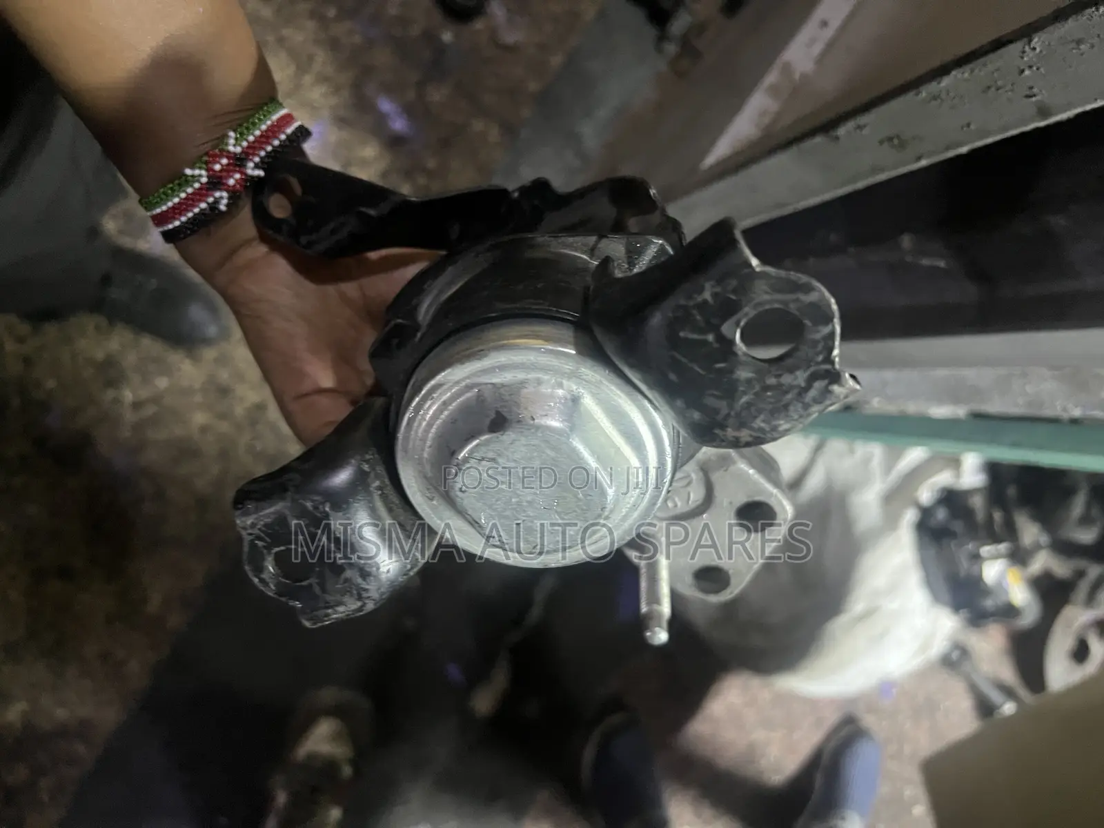 Engine Mounting Nze