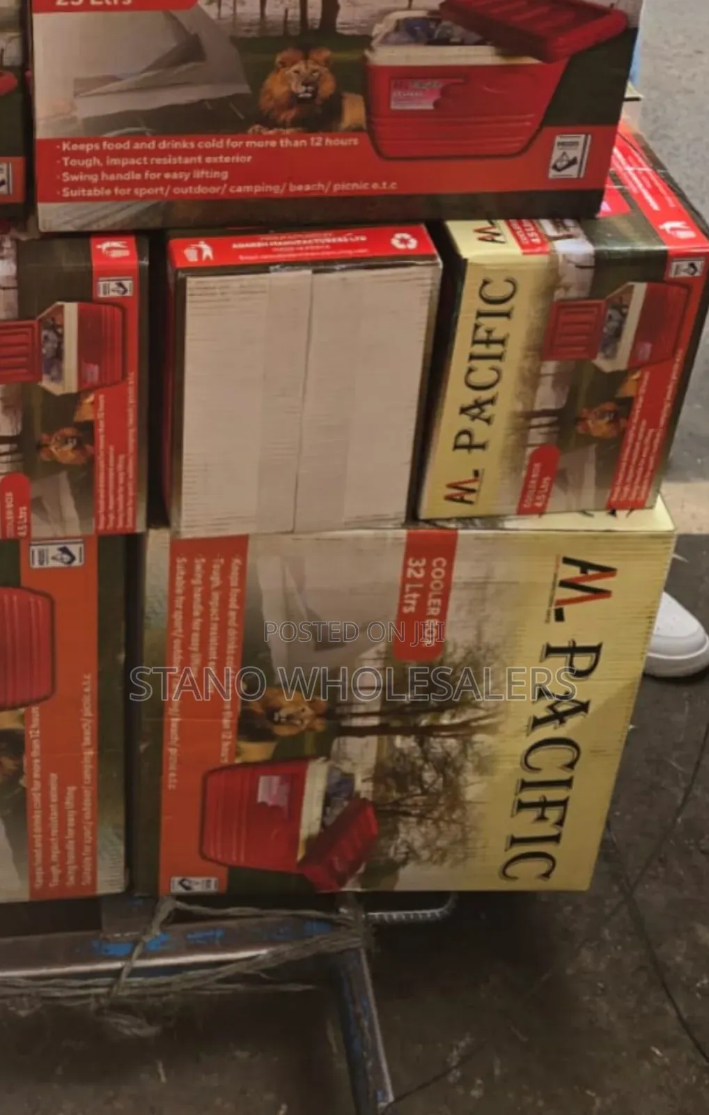 Pacific 61l Cooler Box