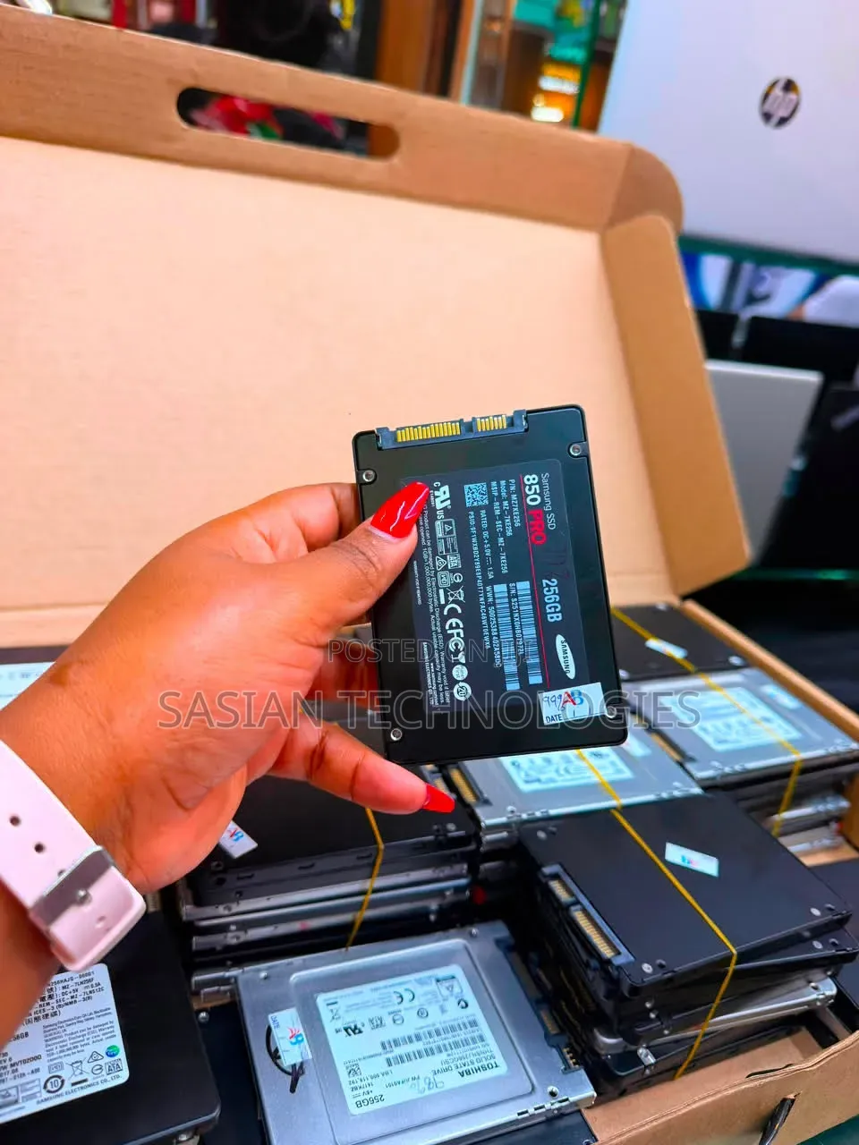 Samsung 2.5 256gb SSD