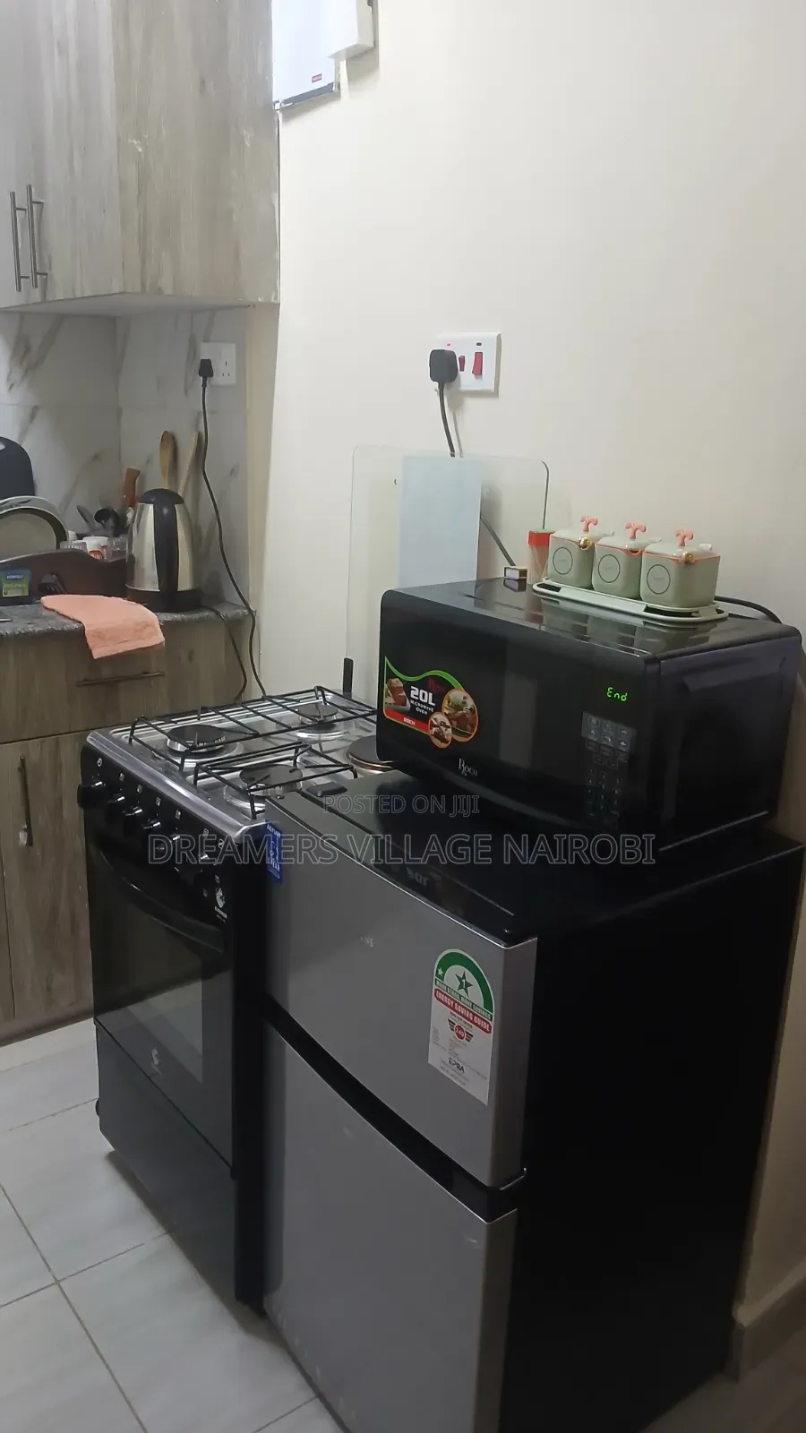 Studio Airbnb Unit in Kikuyu (Parking and Lift)
