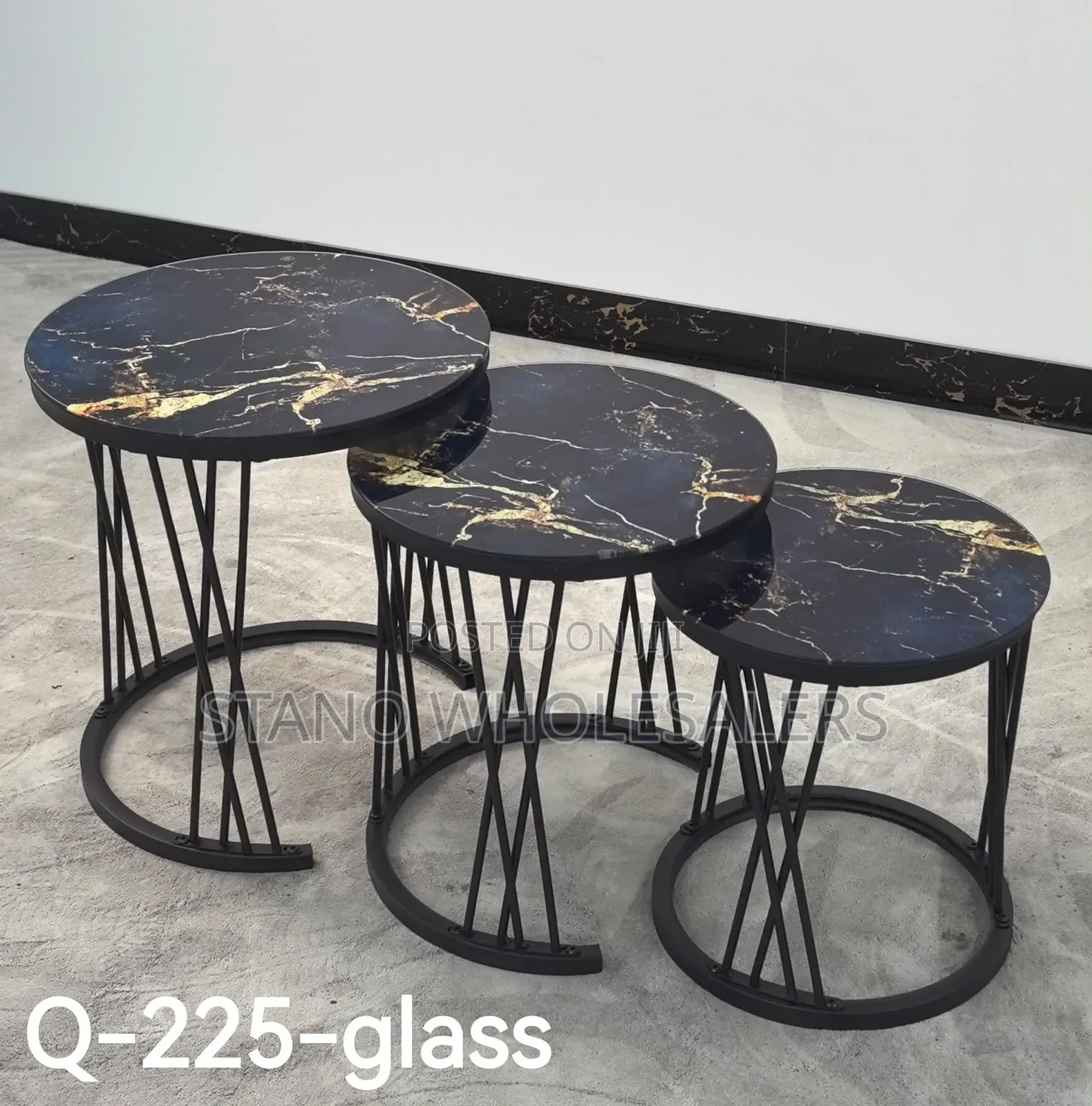 3 in 1nesting Tables Glass Effect