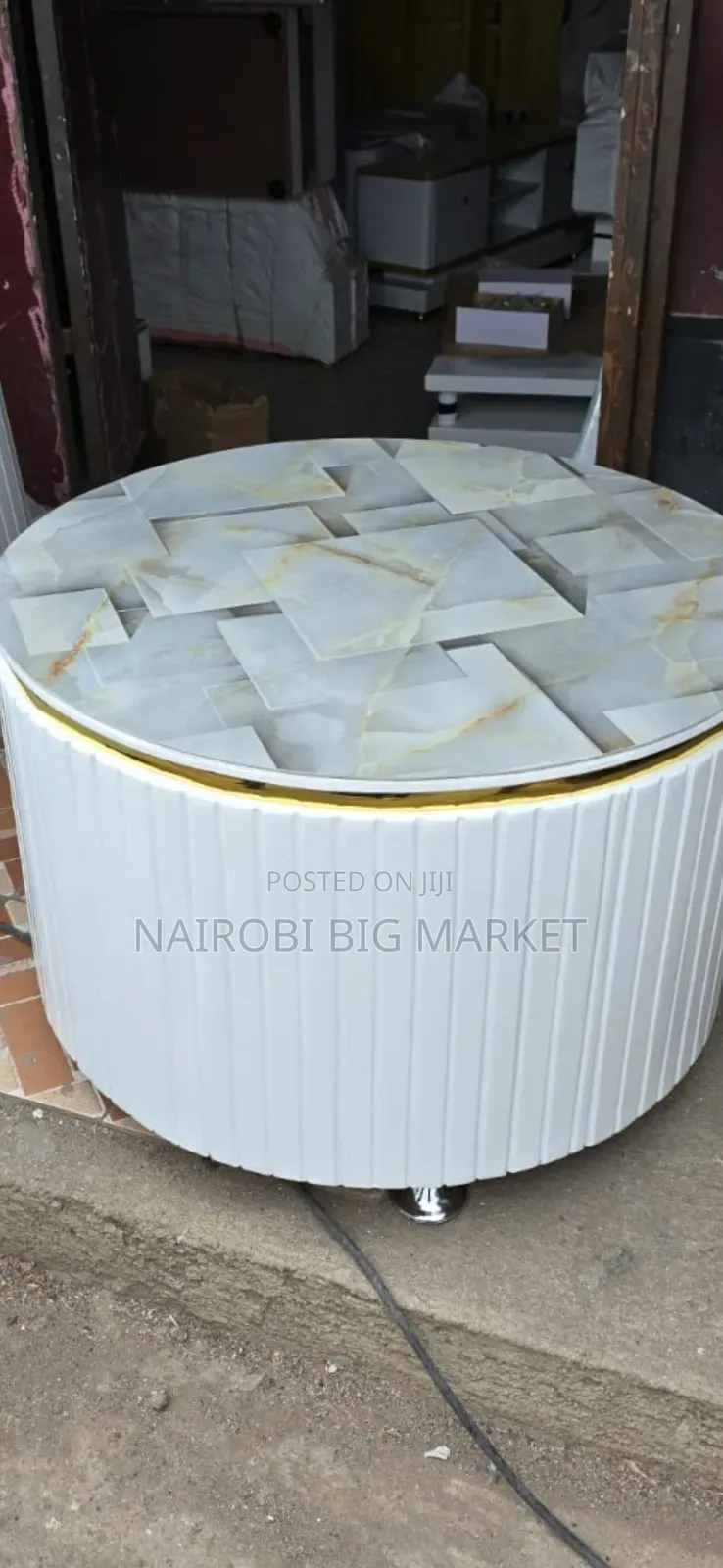 White Executive Modern Round Coffee Table