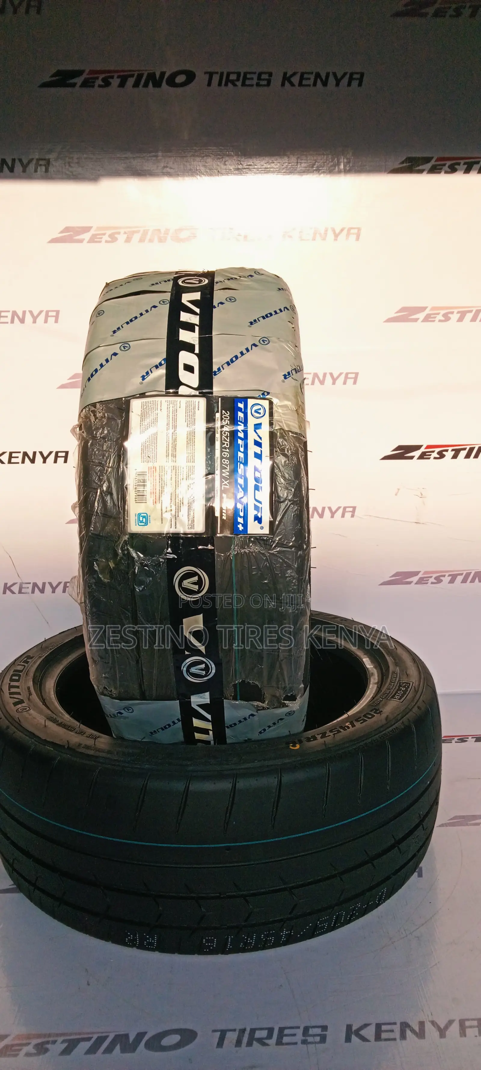 Vitour Tyres 205/45 R16