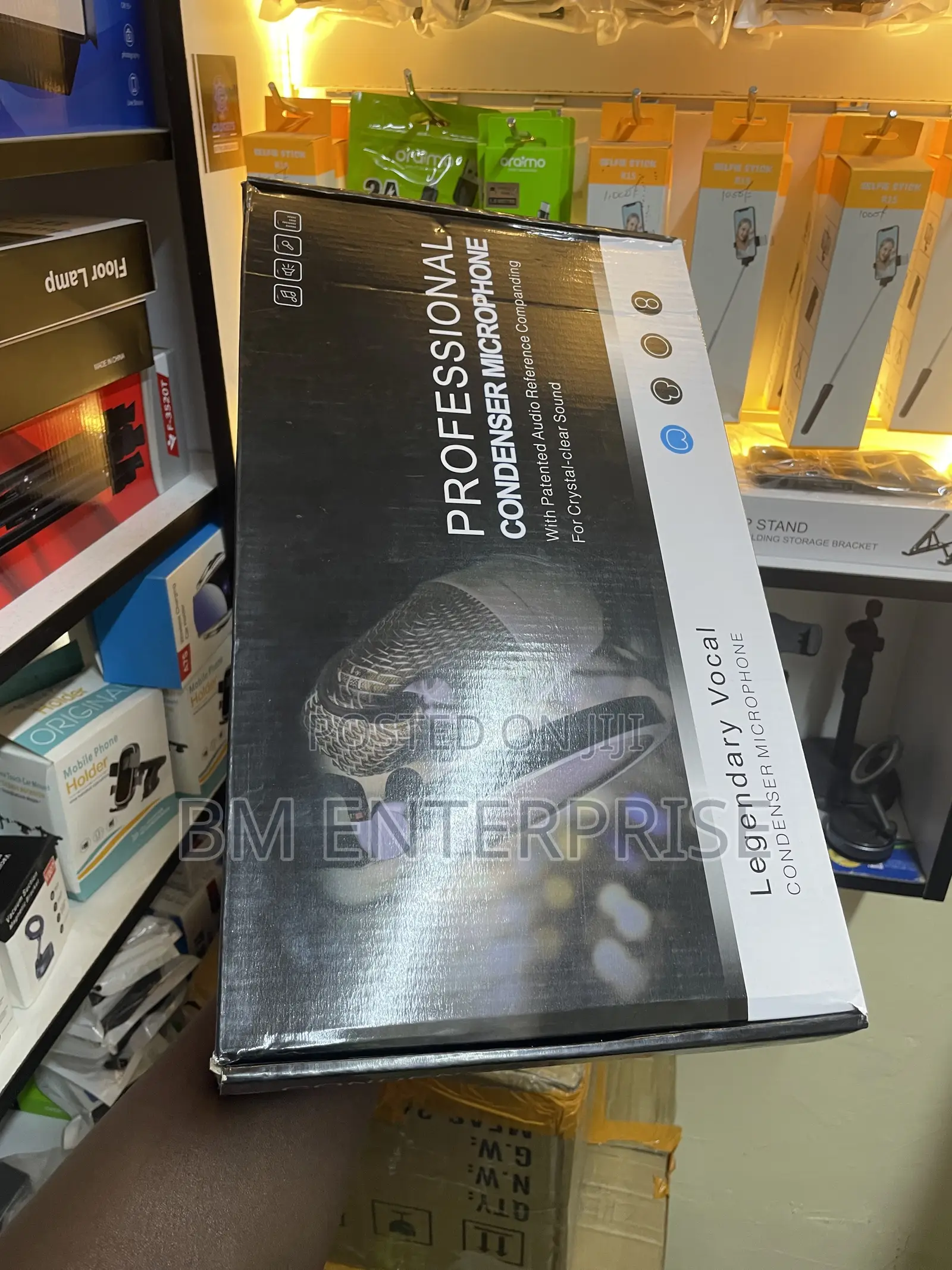 Brand New BM800 Mic With V8s 2 Channel Sound Card
