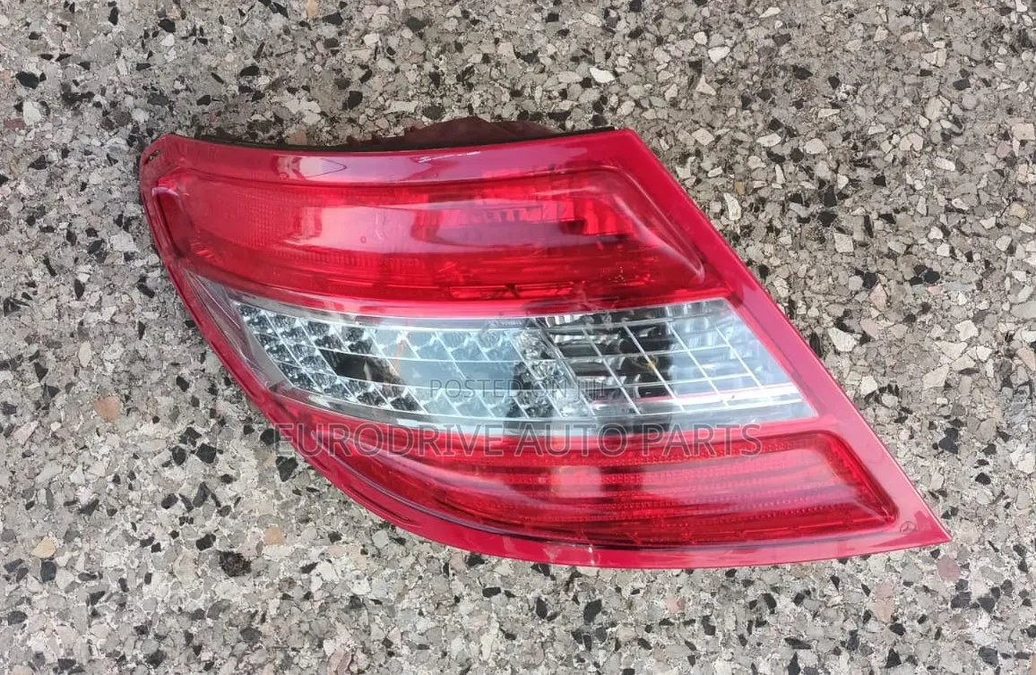 Mercedes Benz C-Class W204 Taillight