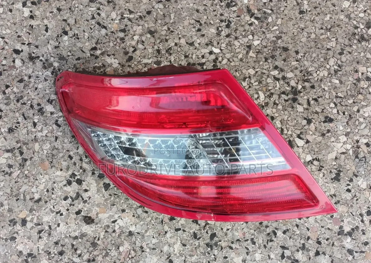 Mercedes Benz C-Class W204 Taillight
