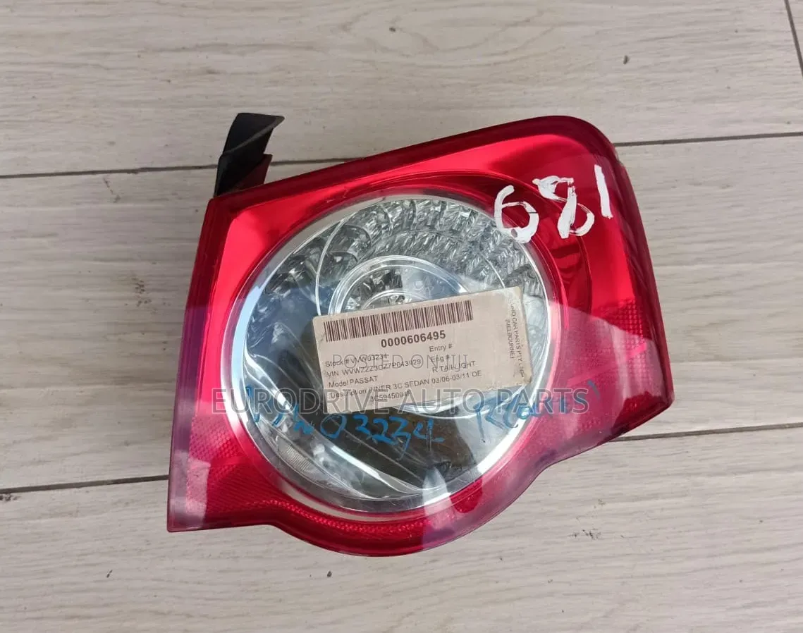 Volkswagen Passat B6 Sedan Taillight 2006-2011 Model