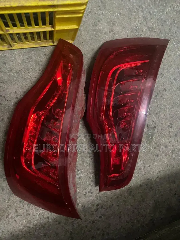 Audi Q7 Taillight 2010-2015 Model