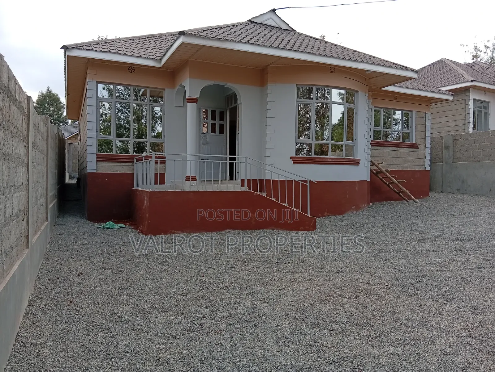 4bdrm Bungalow in Matasia for sale
