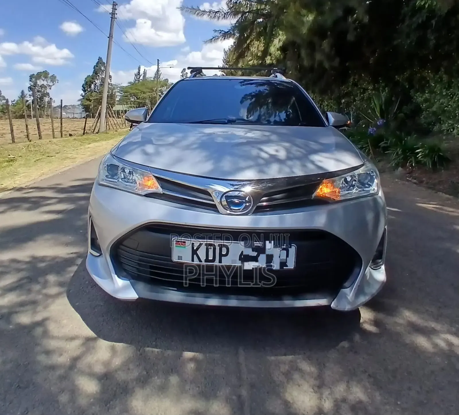 Toyota Corolla Fielder 2016 Silver