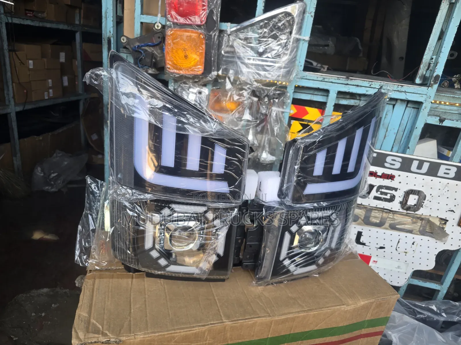 Isuzu Nmr,nqr and F-Series L.E.D Headlight Assembly