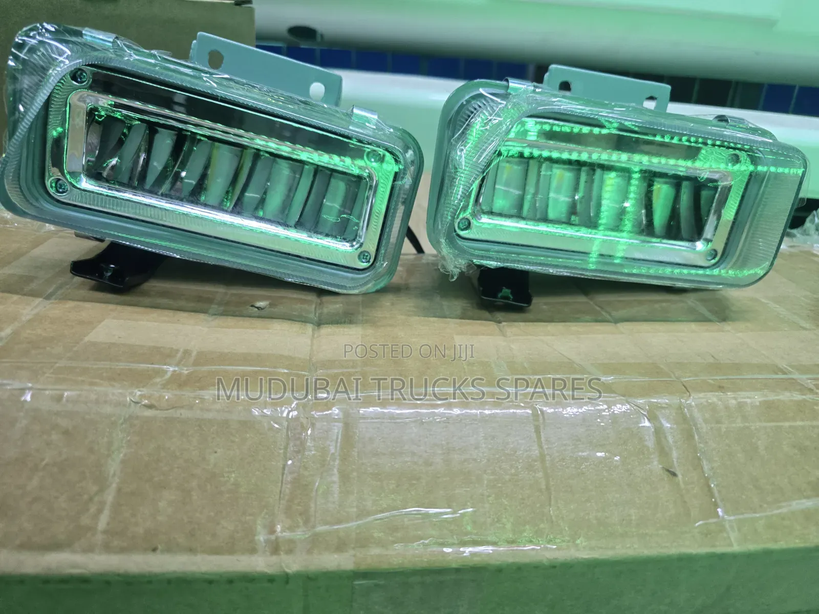 Isuzu Nmr, Nqr, Frr90 Fvz34 LED Fog Lamps