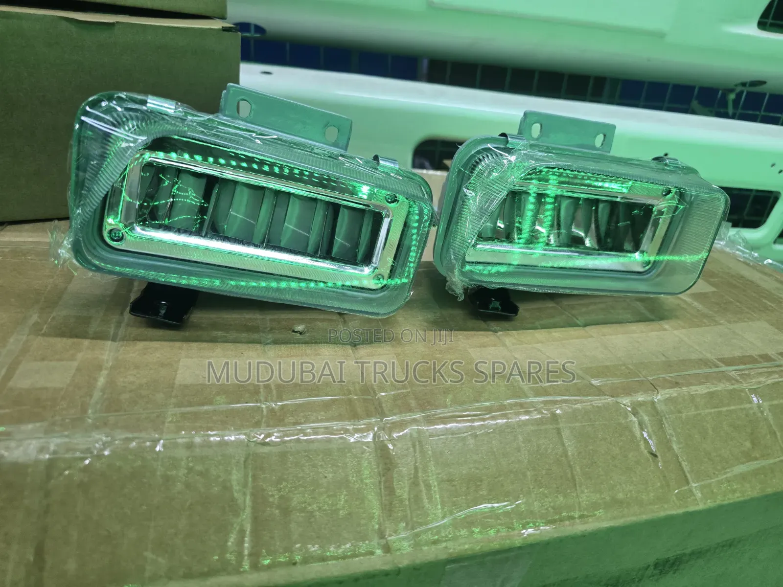 Isuzu Nmr, Nqr, Frr90 Fvz34 LED Fog Lamps