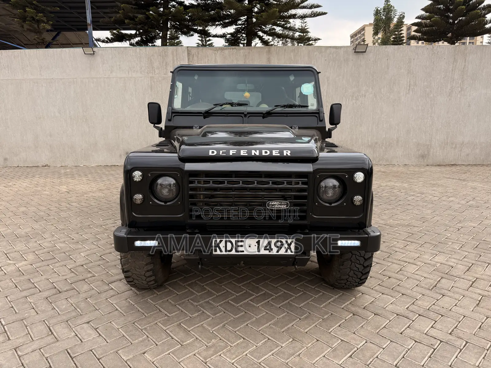 Land Rover Defender Puma 110 2.4 TD 2010 Black