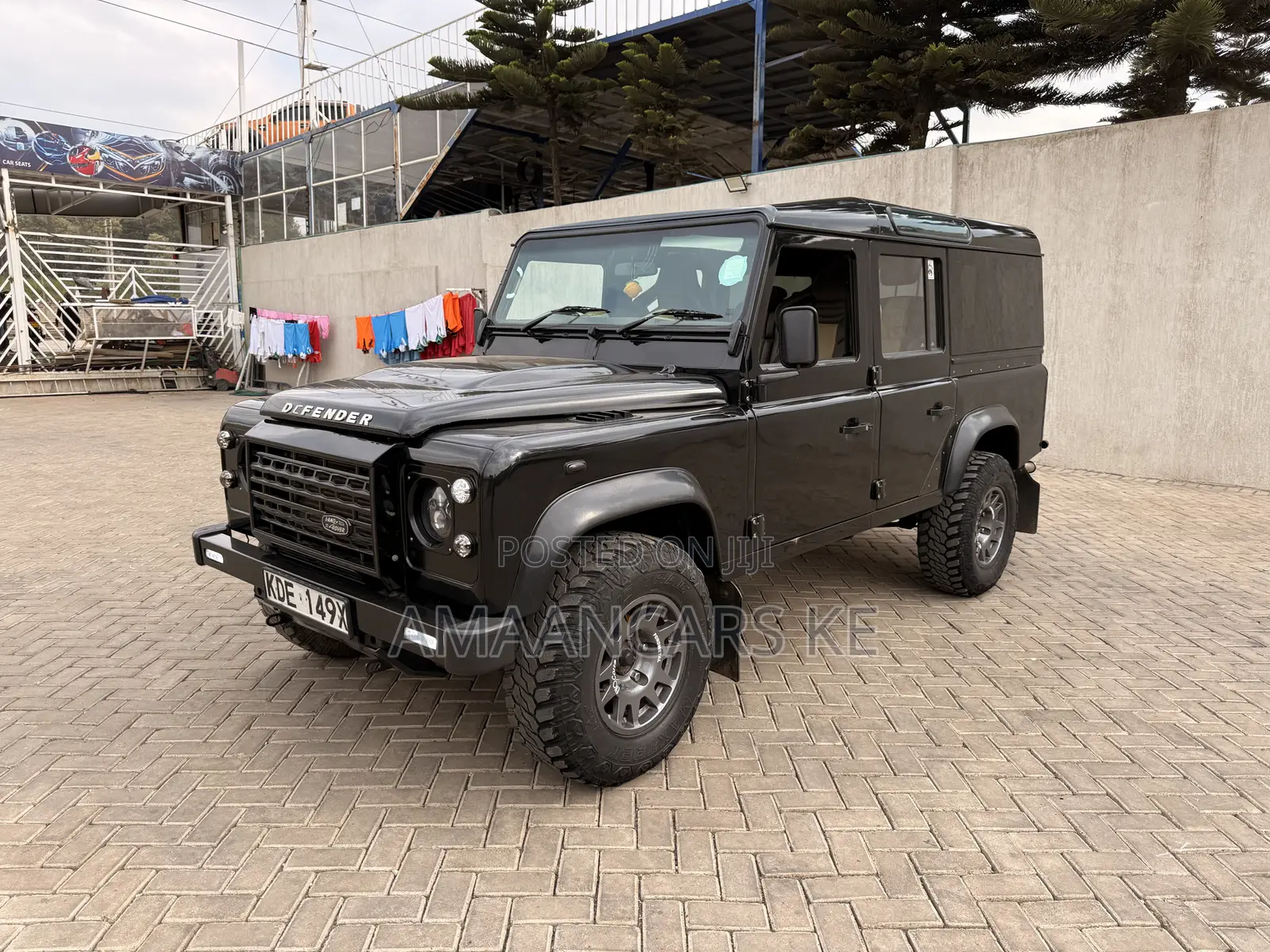 Land Rover Defender Puma 110 2.4 TD 2010 Black