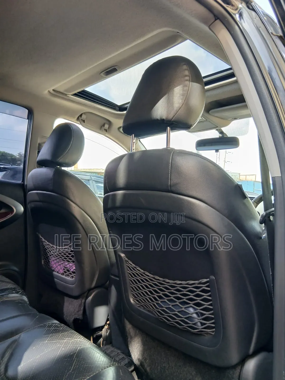 Toyota Vanguard 2011 Black