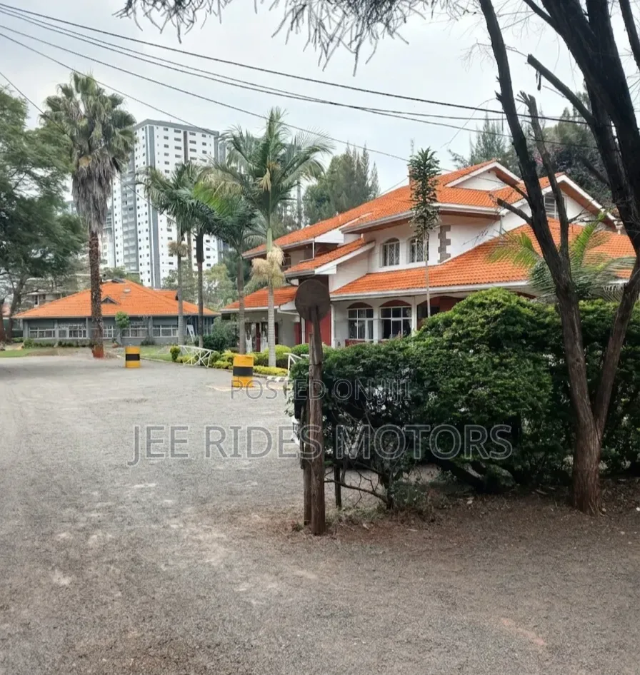 Lavington 1.09 Acres FOR SALE
Prime 1.09 Acre Land Along Hatheru
