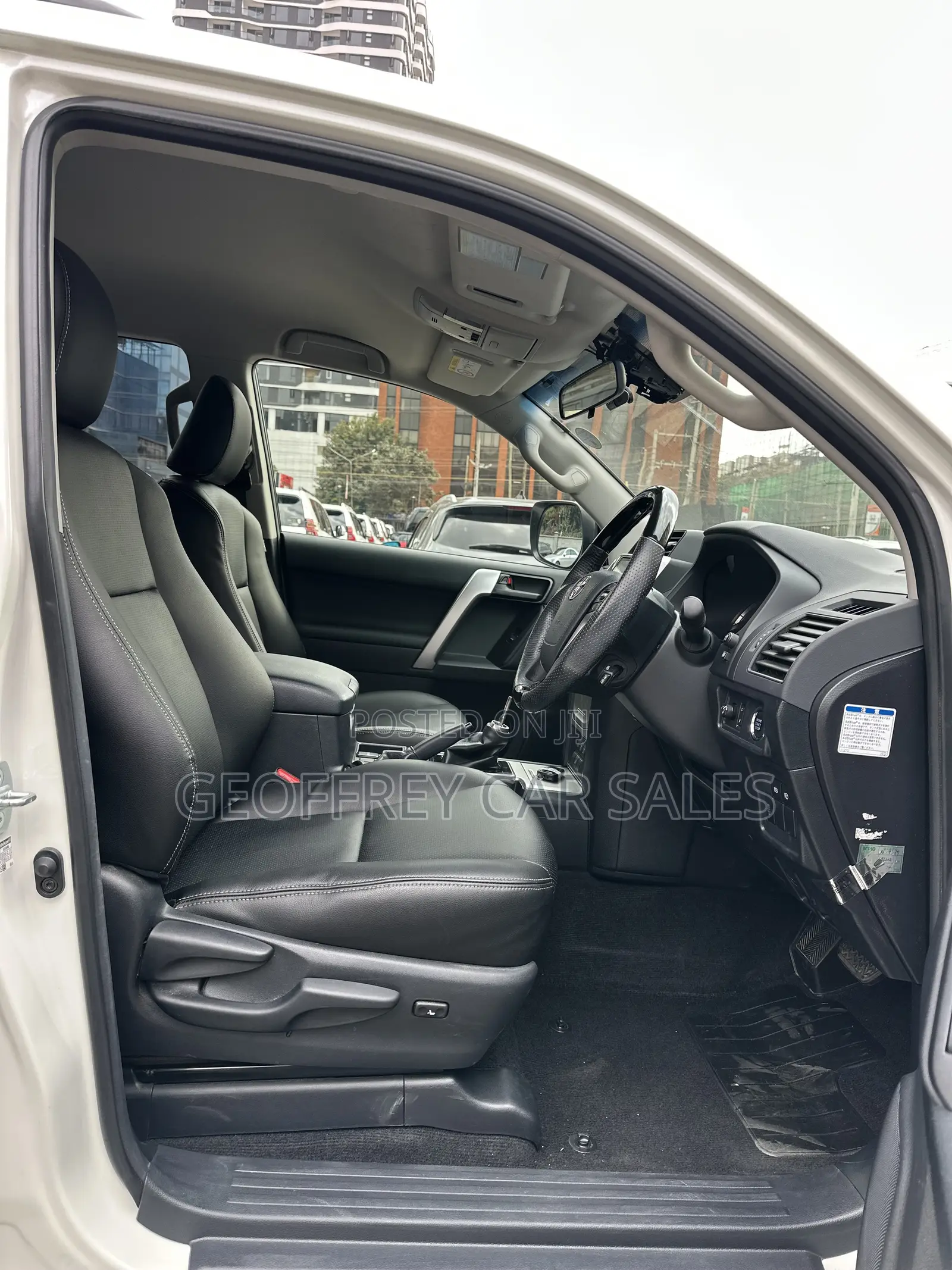 Toyota Land Cruiser Prado 2.8 2019 Pearl