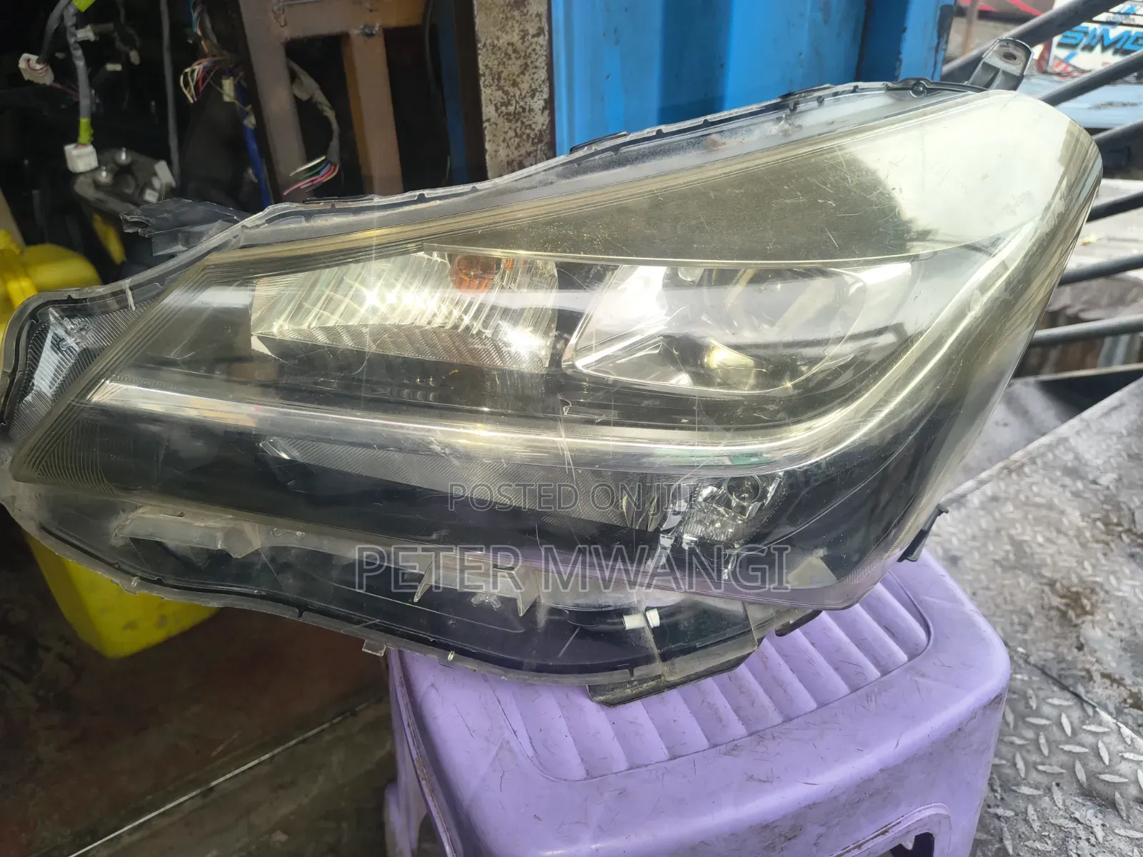 Toyota Vitz Jewela Headlight