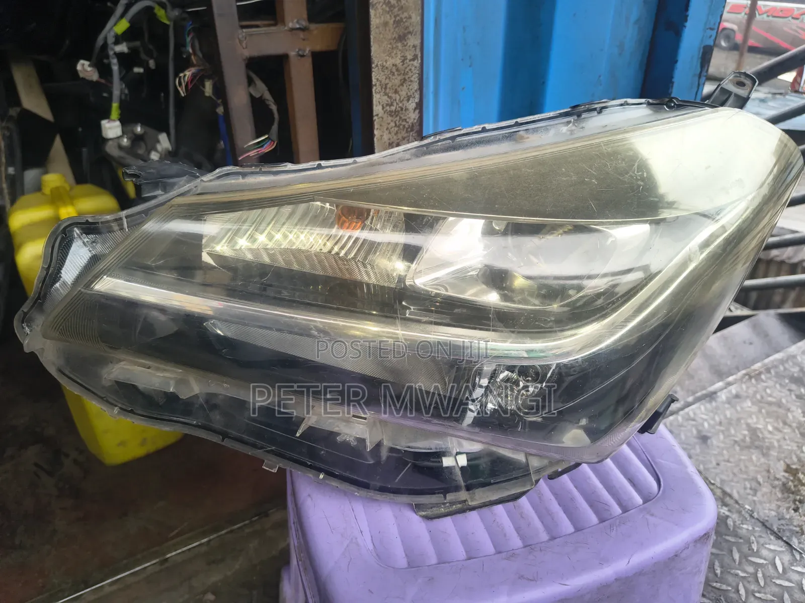 Toyota Vitz Jewela Headlight