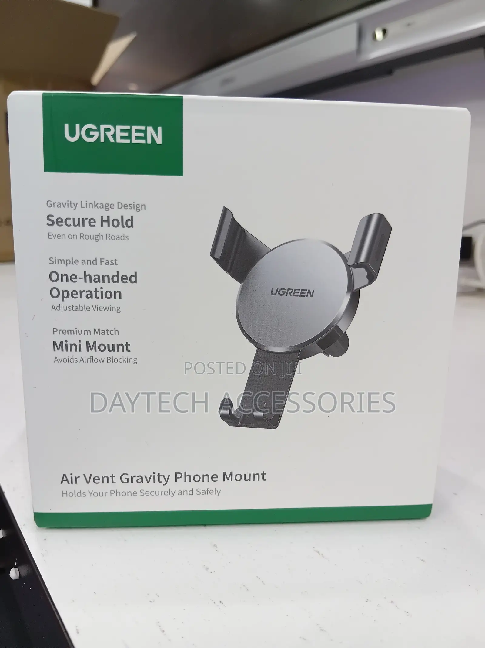 The Ugreen Air Vent Gravity Phone Mount Holder - Gray
