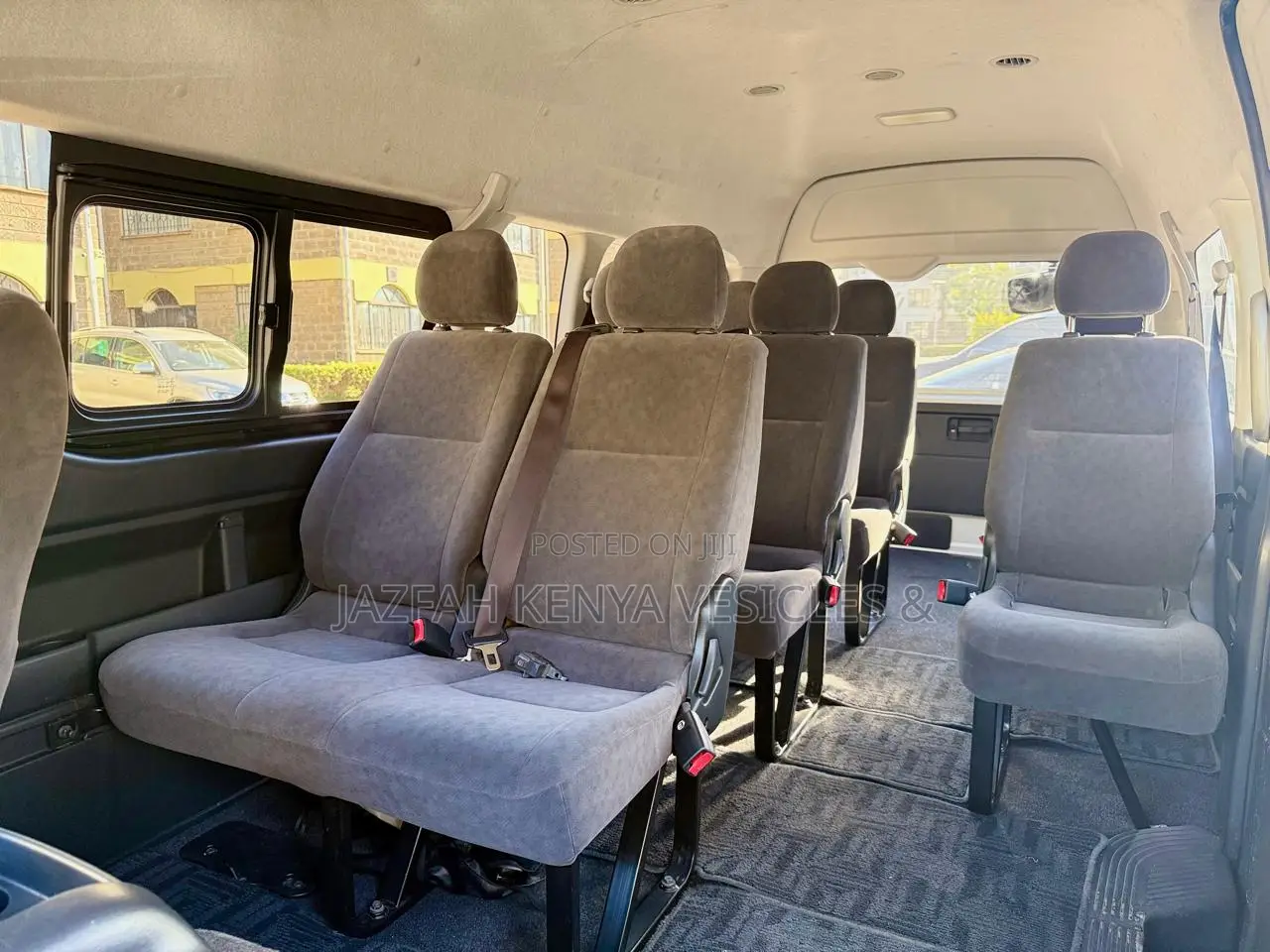 Toyota HiAce 2019 White