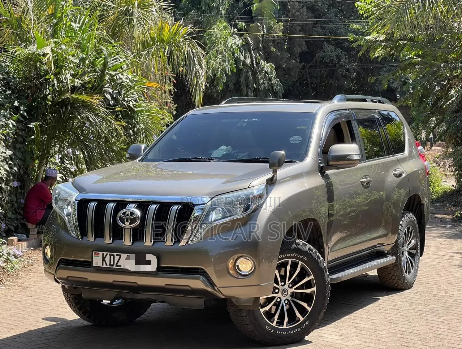 Toyota Land Cruiser Prado 2.8 2017 Gold
